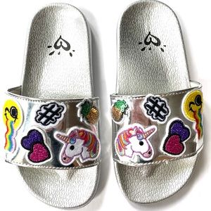 GIRLS JUSTICE SLIDES WITH PATCHES